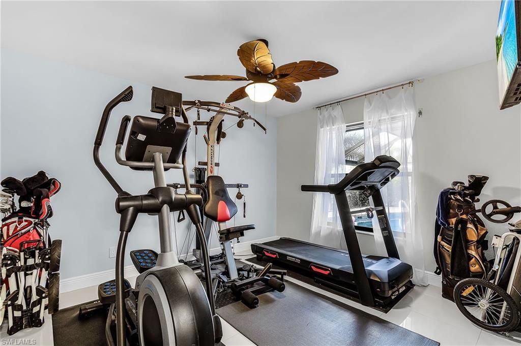 1102 SE 21st Ave, Cape Coral, FL 33990 Photo