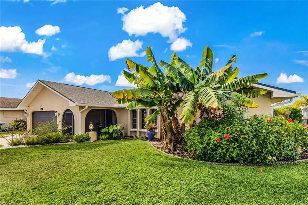 1102 SE 21st Ave, Cape Coral, FL 33990 Photo