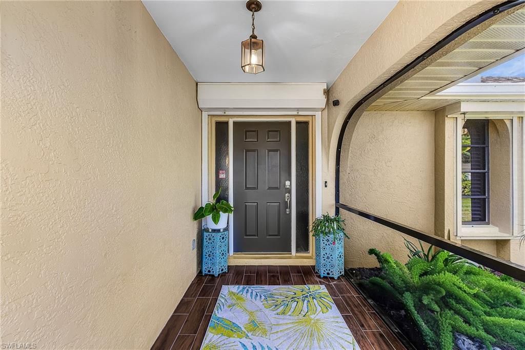 1102 SE 21st Ave, Cape Coral, FL 33990 Photo