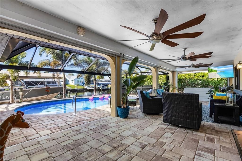 1102 SE 21st Ave, Cape Coral, FL 33990 Photo