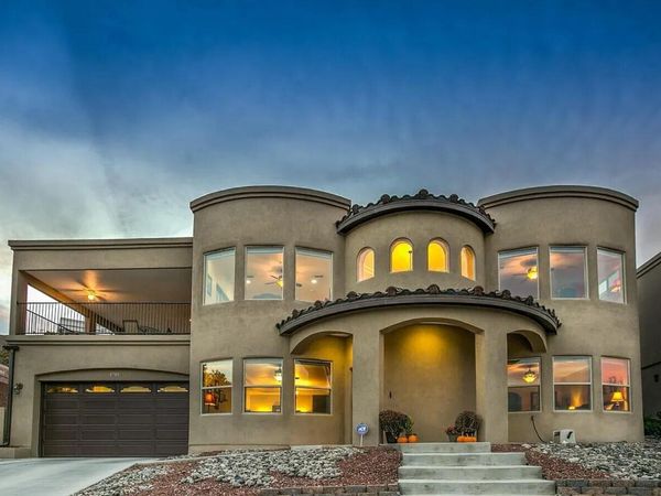 1715 Bluffside Drive NW, Albuquerque, NM 87105