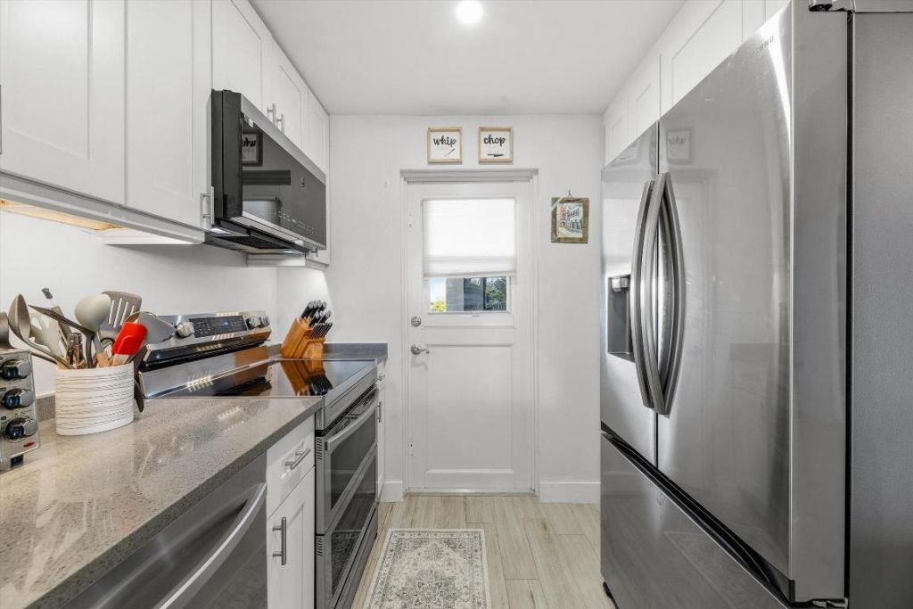 2600 S Course Drive, Unit 610, Pompano Beach, FL 33069 Photo