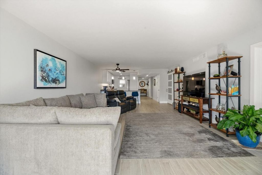 2600 S Course Drive, Unit 610, Pompano Beach, FL 33069 Photo