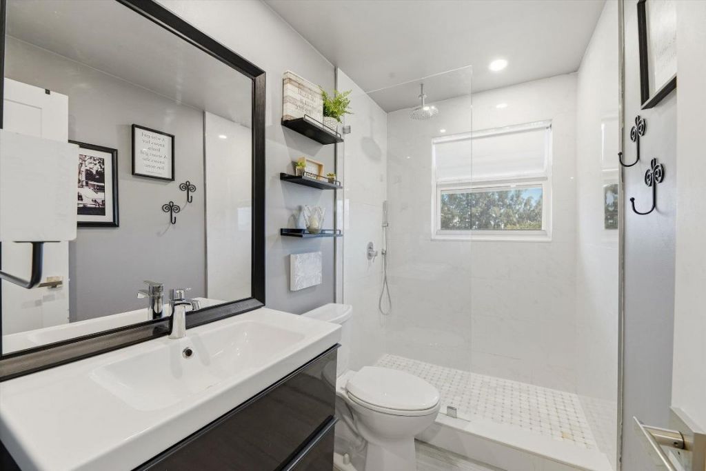 2600 S Course Drive, Unit 610, Pompano Beach, FL 33069 Photo