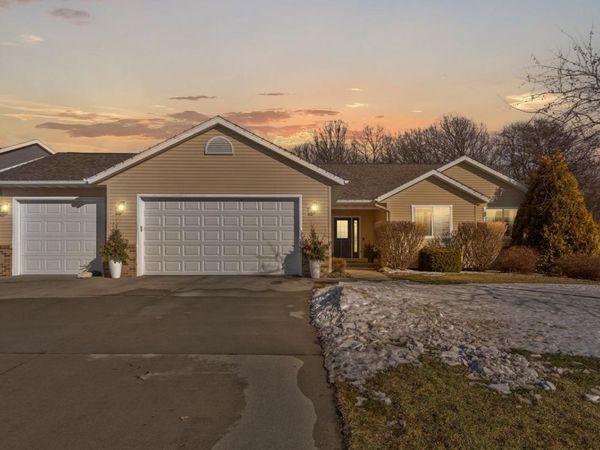 2502 7th Street NE, Waseca, MN 56093