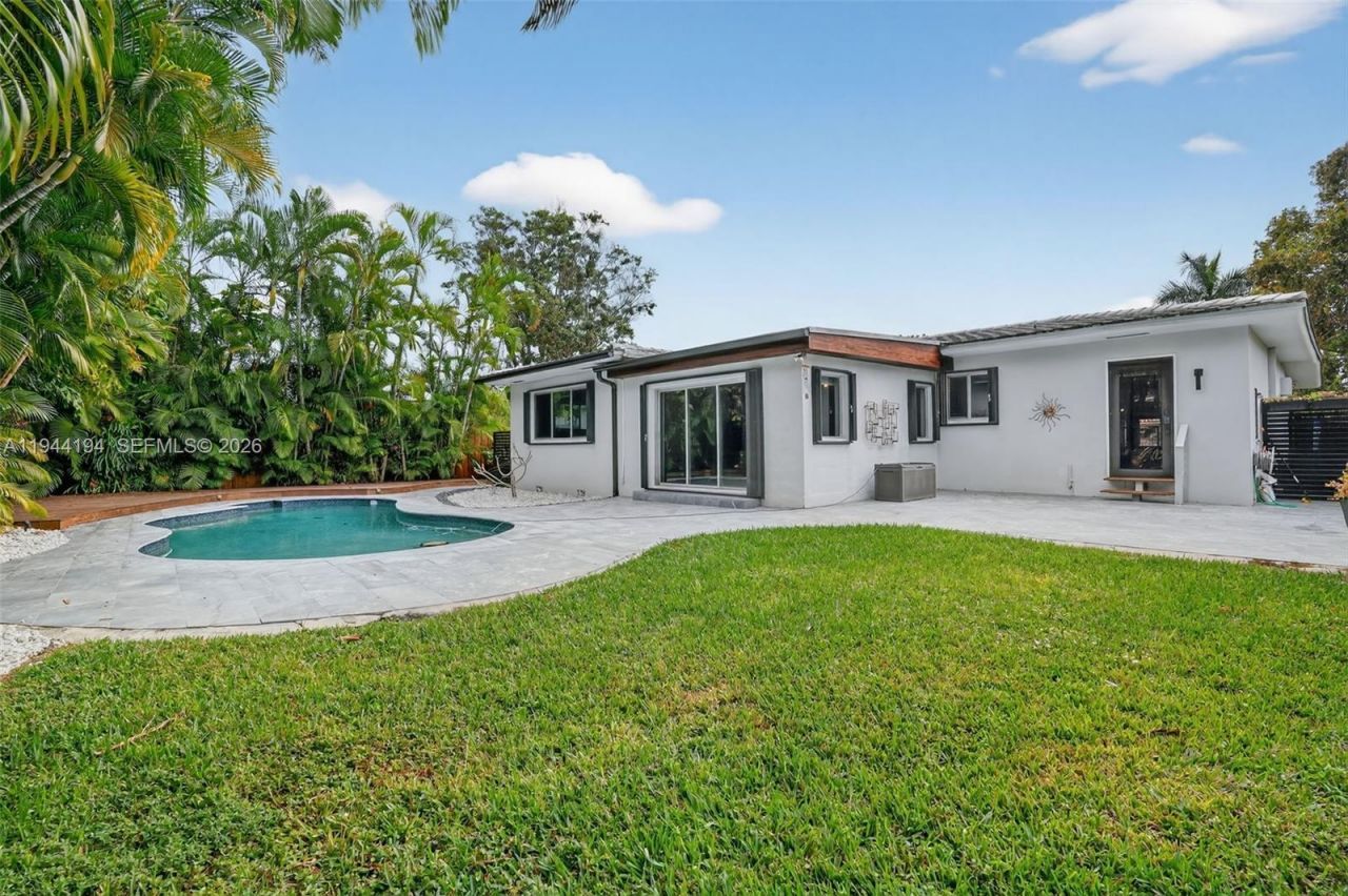 425 NE 114th St, Miami, FL 33161 Photo