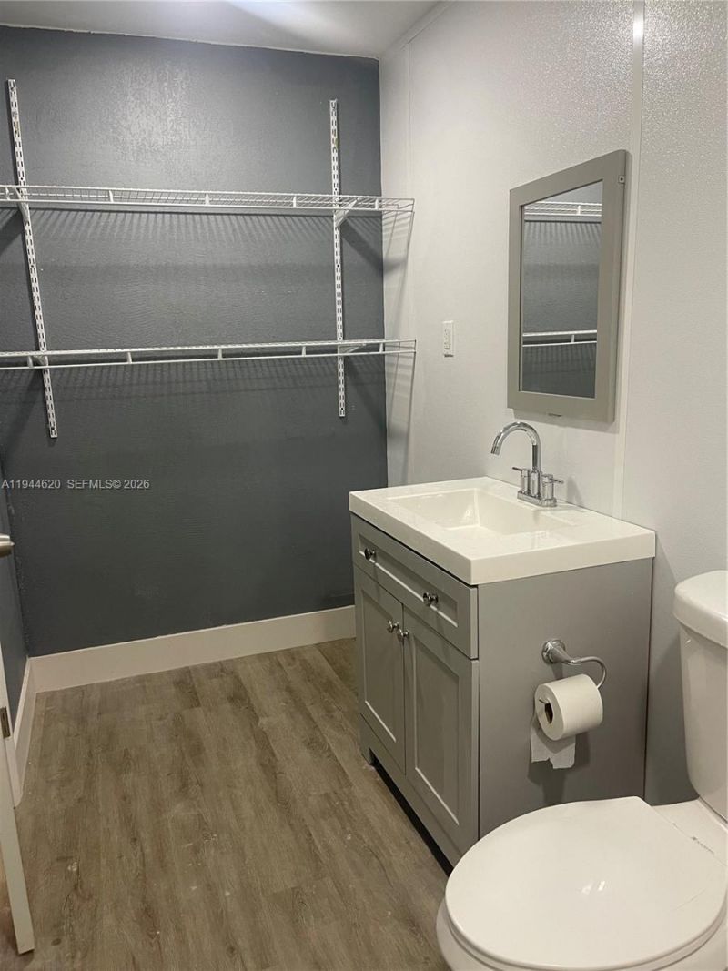 841 N 69th Ave, Hollywood, FL 33024 Photo