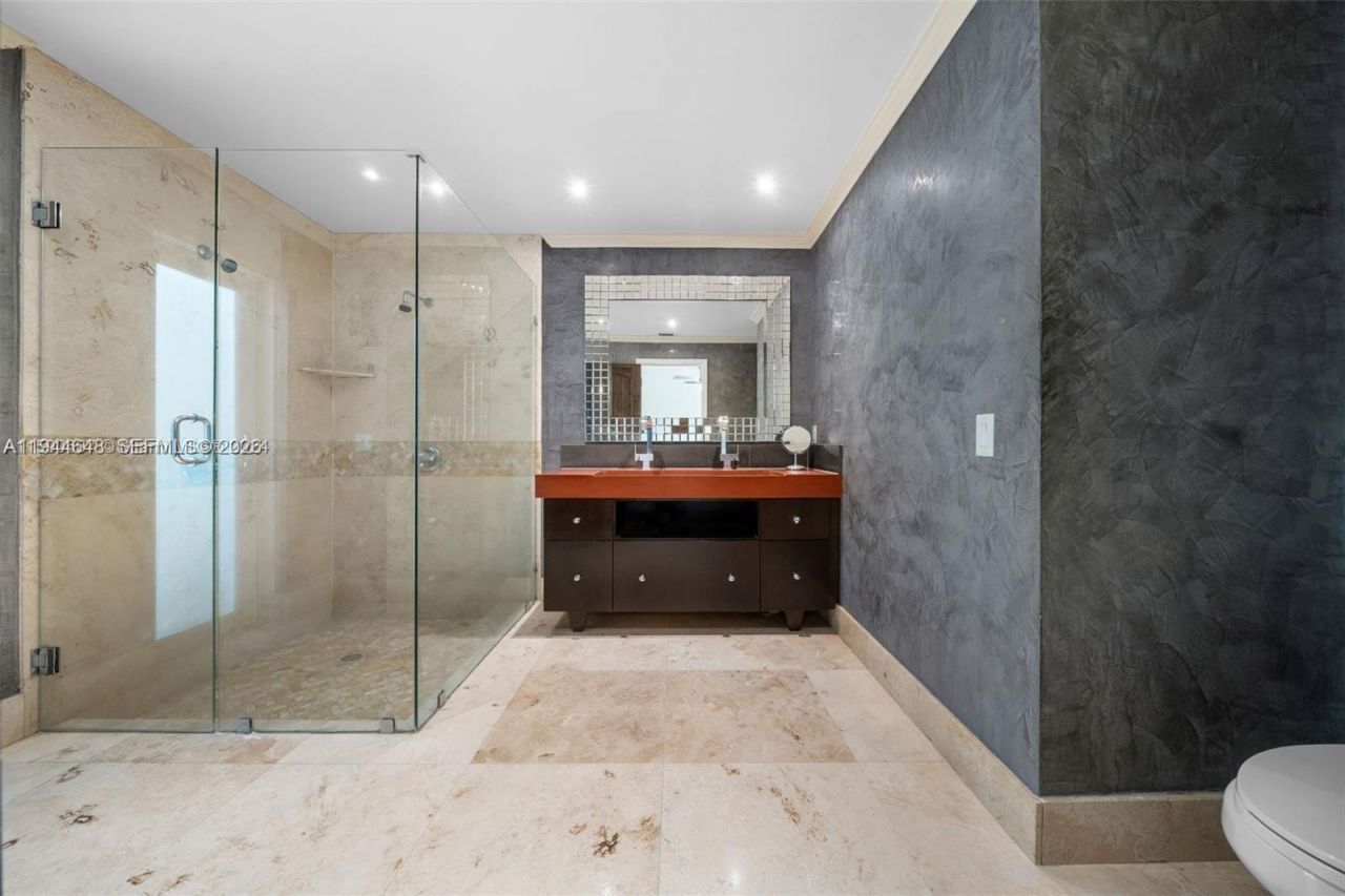 6411 SW 185th Way, Southwest Ranches, FL 33332 Photo