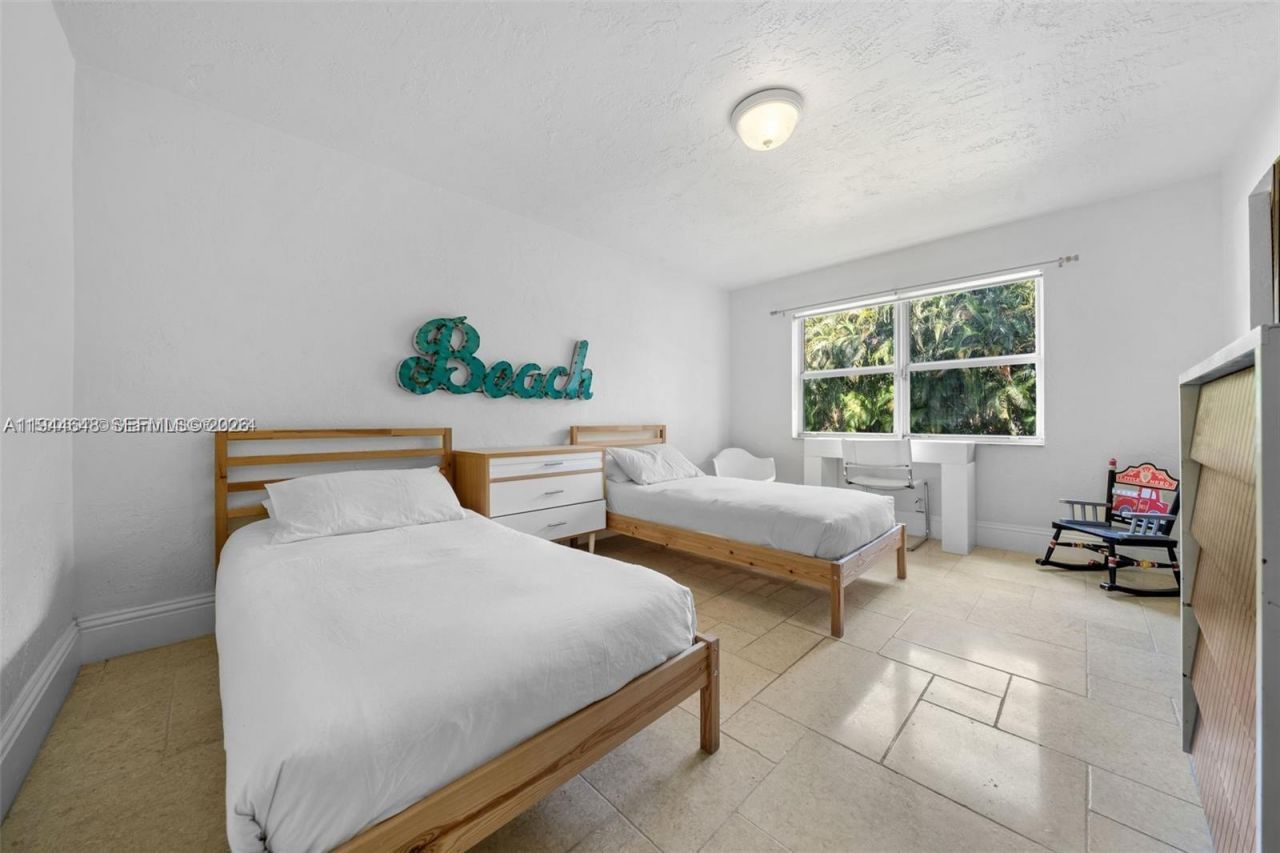 6411 SW 185th Way, Southwest Ranches, FL 33332 Photo