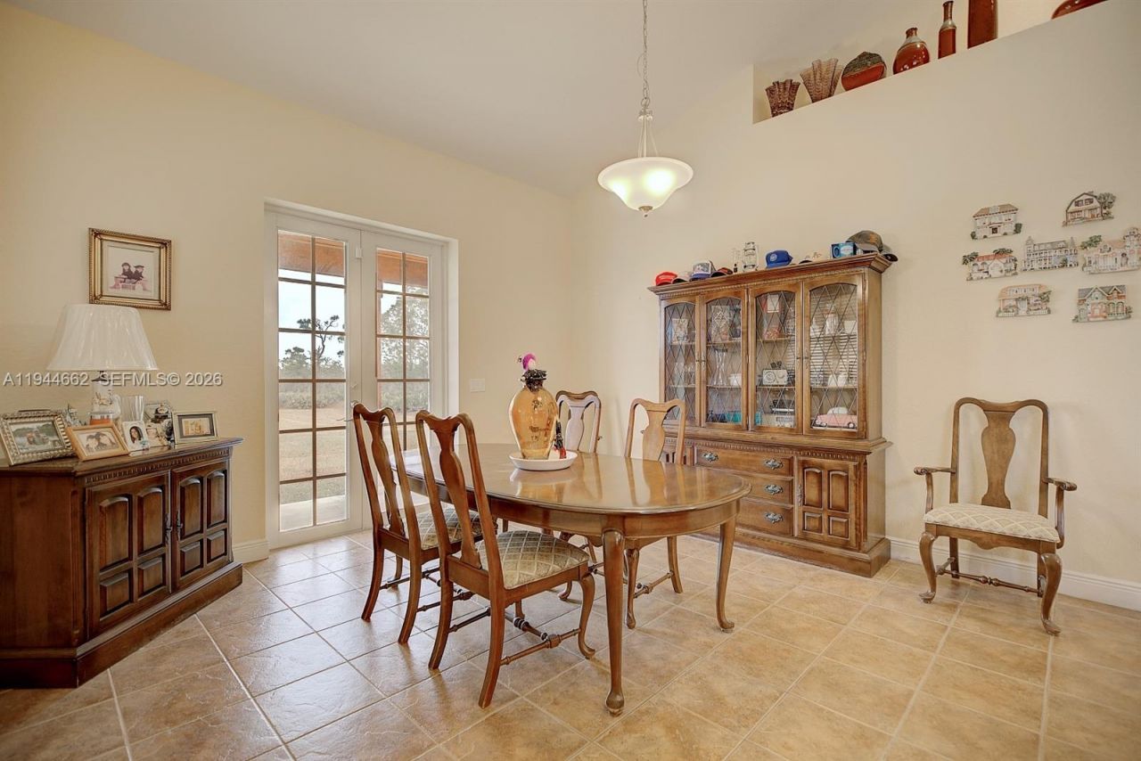 194 Leisure Ln, Venus, FL 33960 Photo