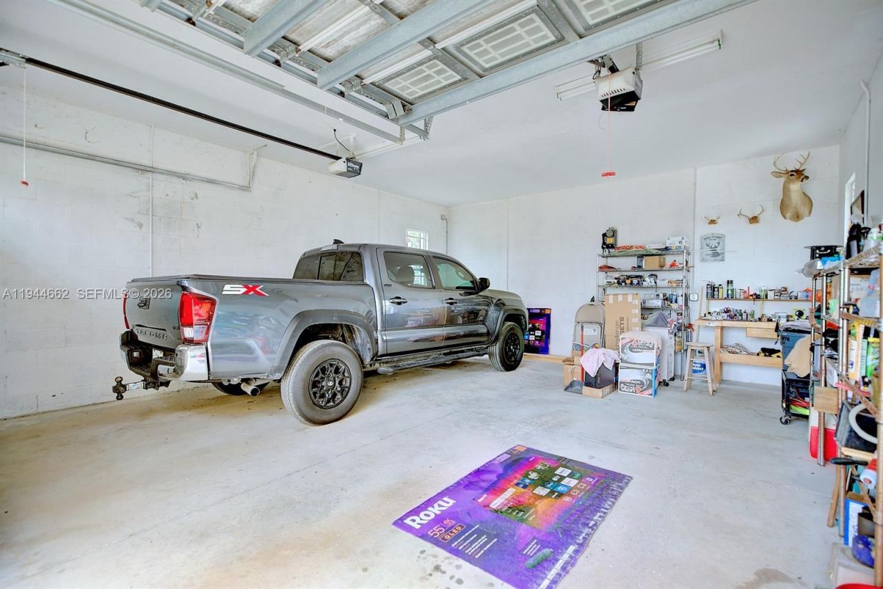 194 Leisure Ln, Venus, FL 33960 Photo