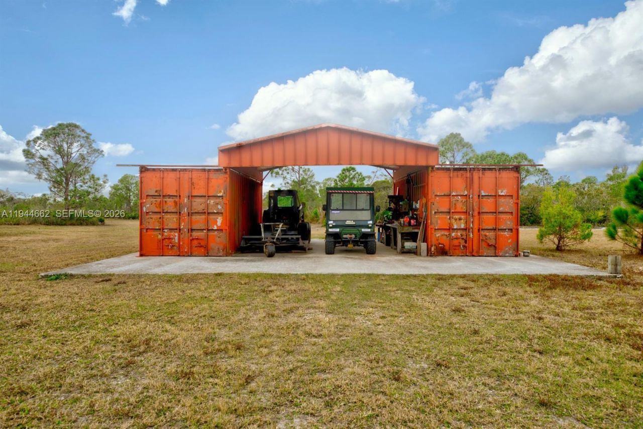 194 Leisure Ln, Venus, FL 33960 Photo