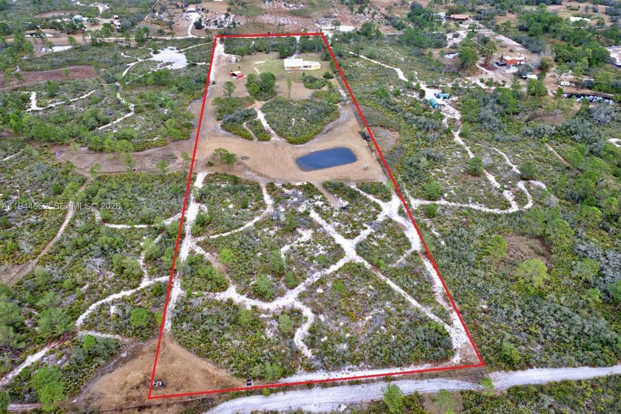 194 Leisure Ln, Venus, FL 33960 Photo