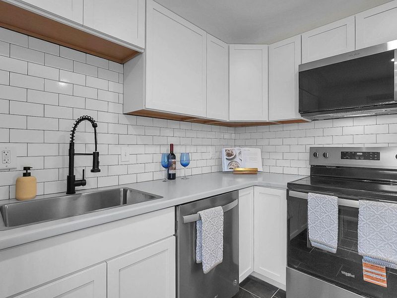 1612 Simpson Drive, Columbus, OH 43227 Photo 12