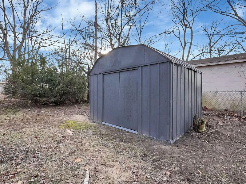 1612 Simpson Drive, Columbus, OH 43227 Photo 25