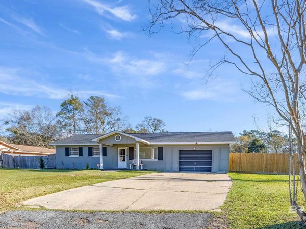 328 Villa Oaks Drive, Saraland, AL 36571