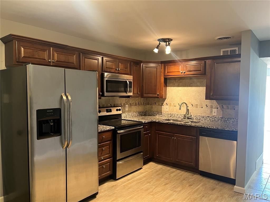 6990 Colonial Woods Drive, Unincorporated, MO 63129 Main Photo