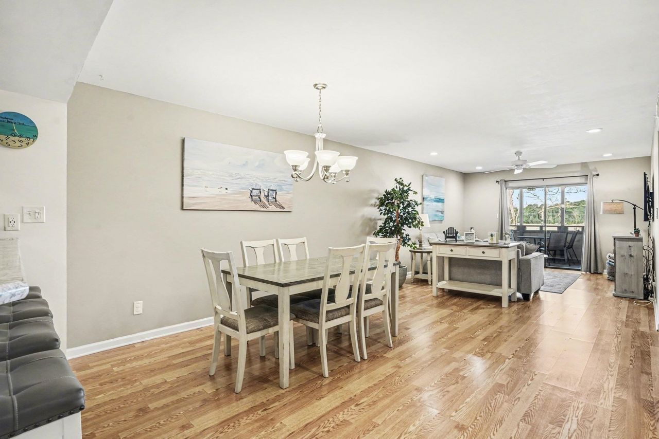 250 Maison Dr. Photo 10