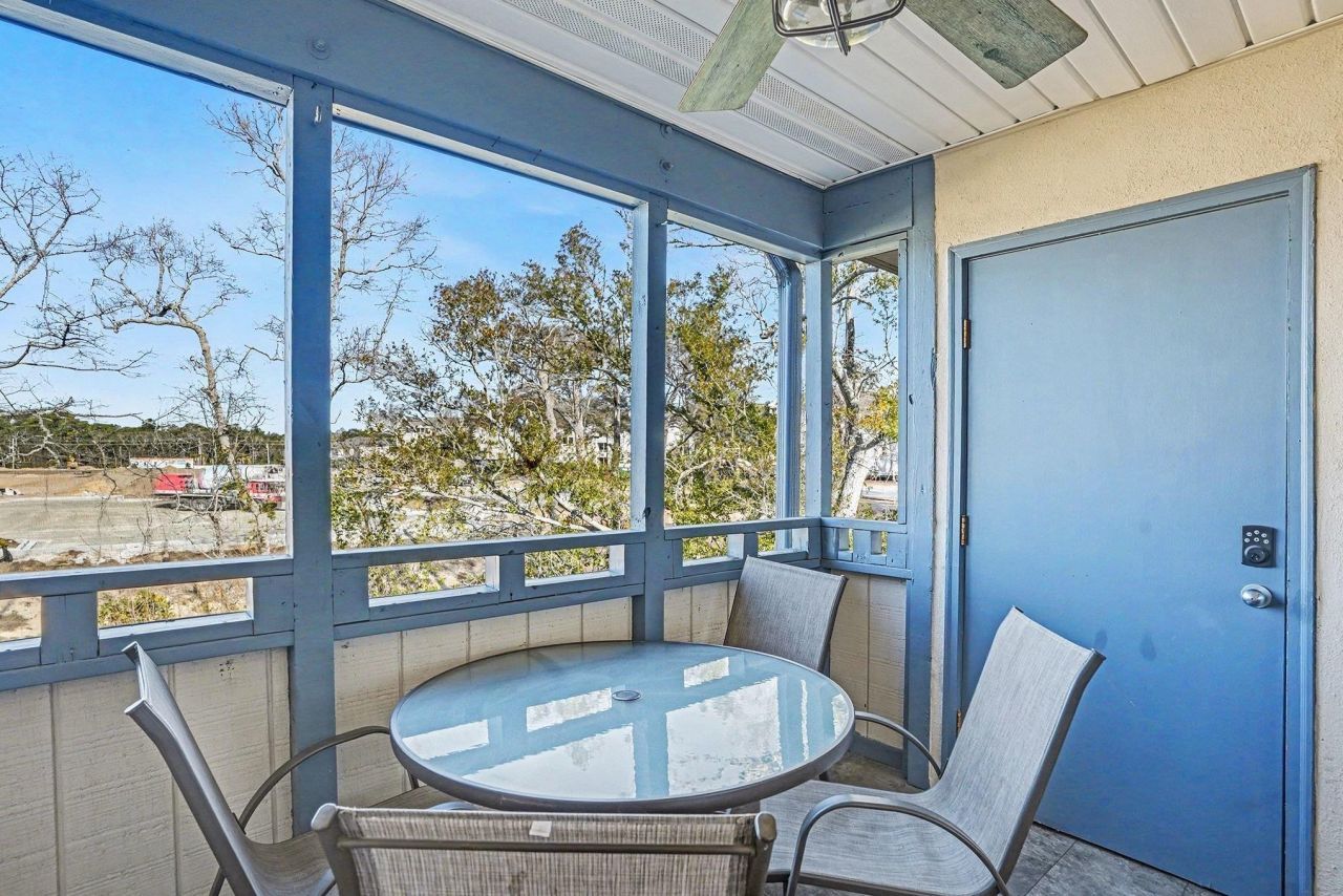 250 Maison Dr. Photo 18