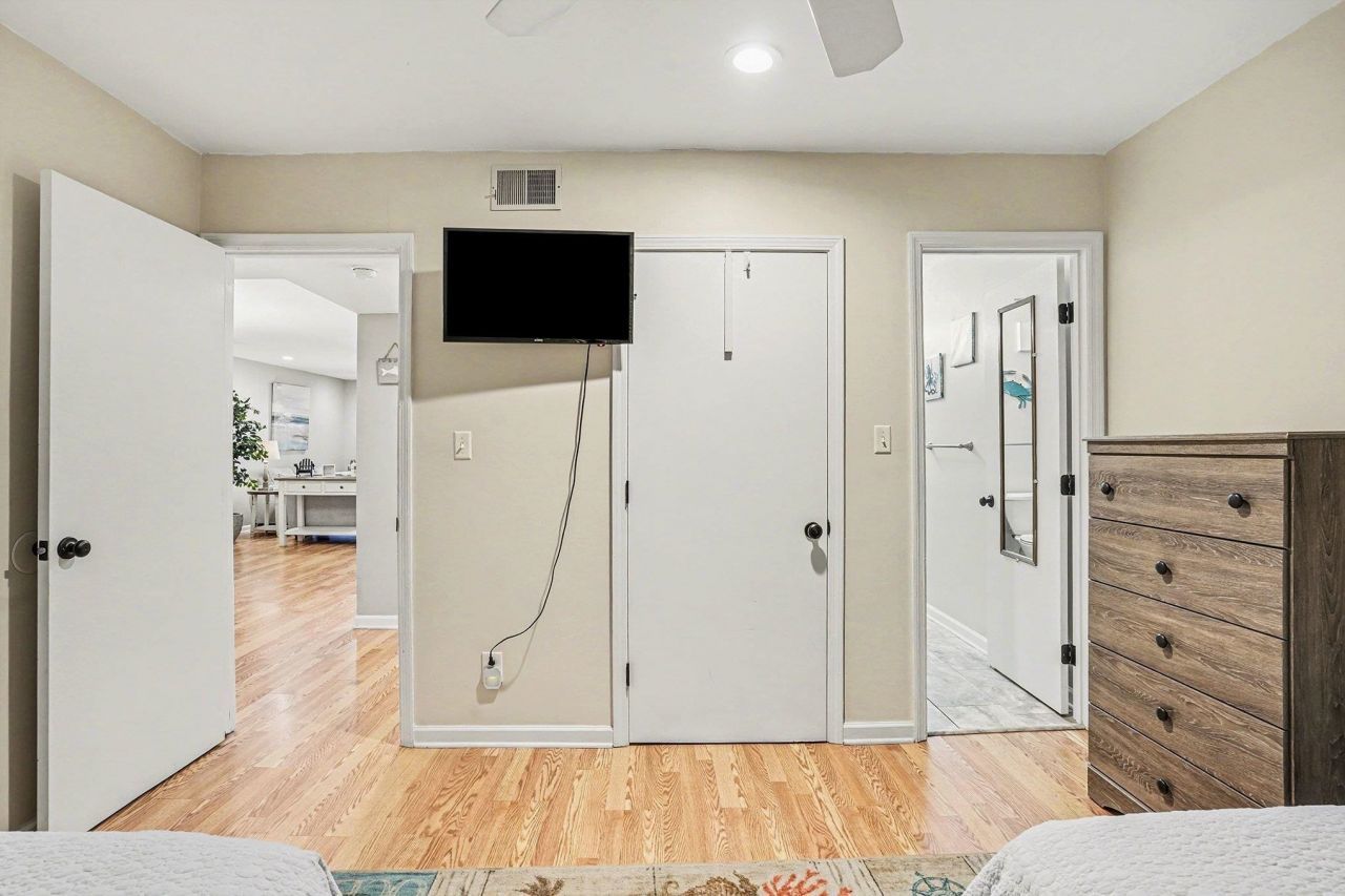 250 Maison Dr. Photo 26