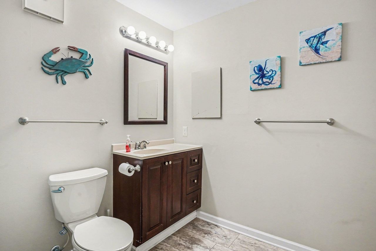 250 Maison Dr. Photo 28