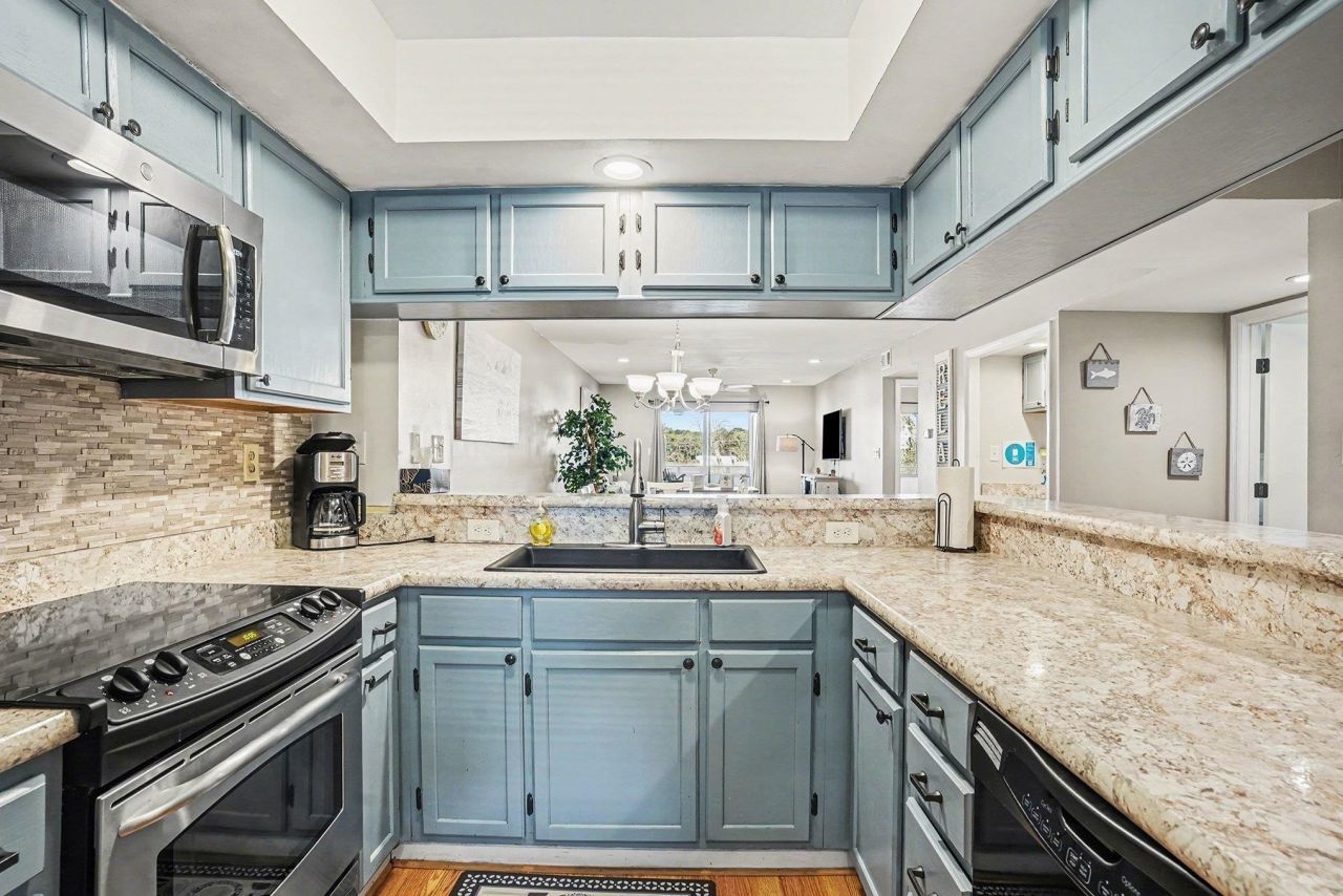 250 Maison Dr. Photo 7