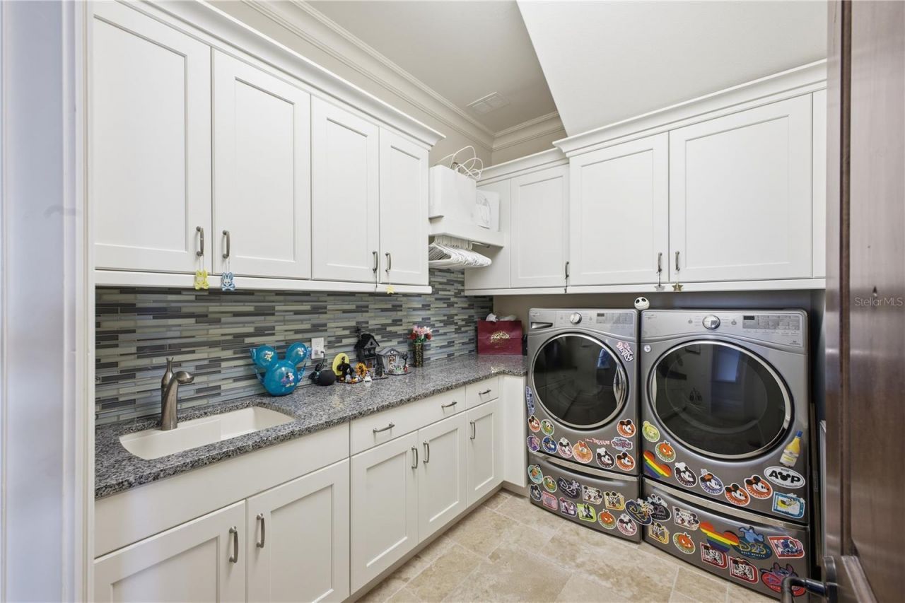 10164 Carthay Drive, Golden Oak, FL 32836 Photo