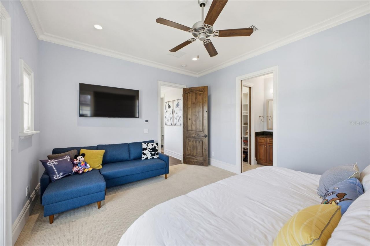 10164 Carthay Drive, Golden Oak, FL 32836 Photo