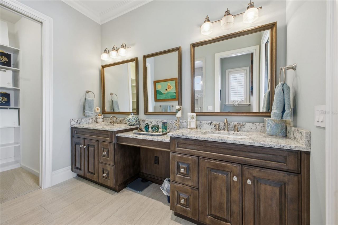 10164 Carthay Drive, Golden Oak, FL 32836 Photo