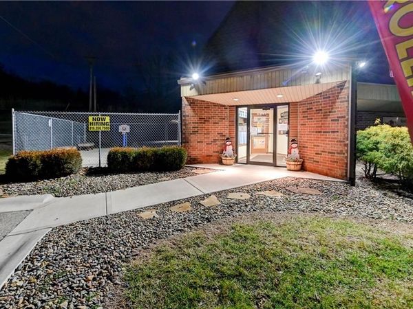 2901 M 291 Frontage Road, Independence, MO 64057