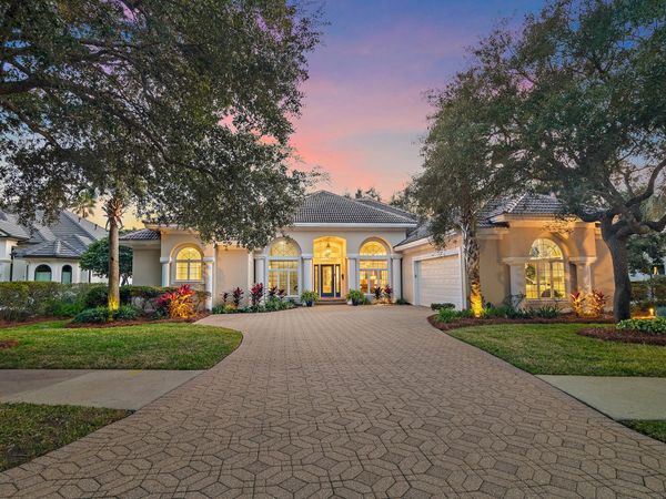 463 Captains Circle, Destin, FL 32541