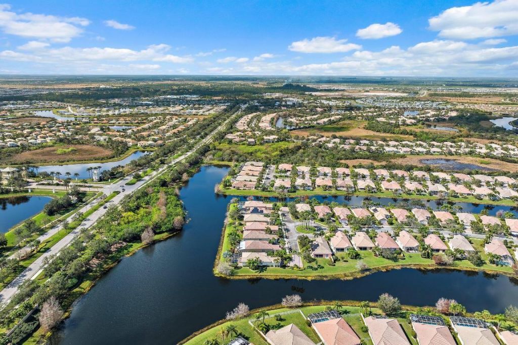 10913 SW Candlewood Road, Port Saint Lucie, FL 34987 Photo