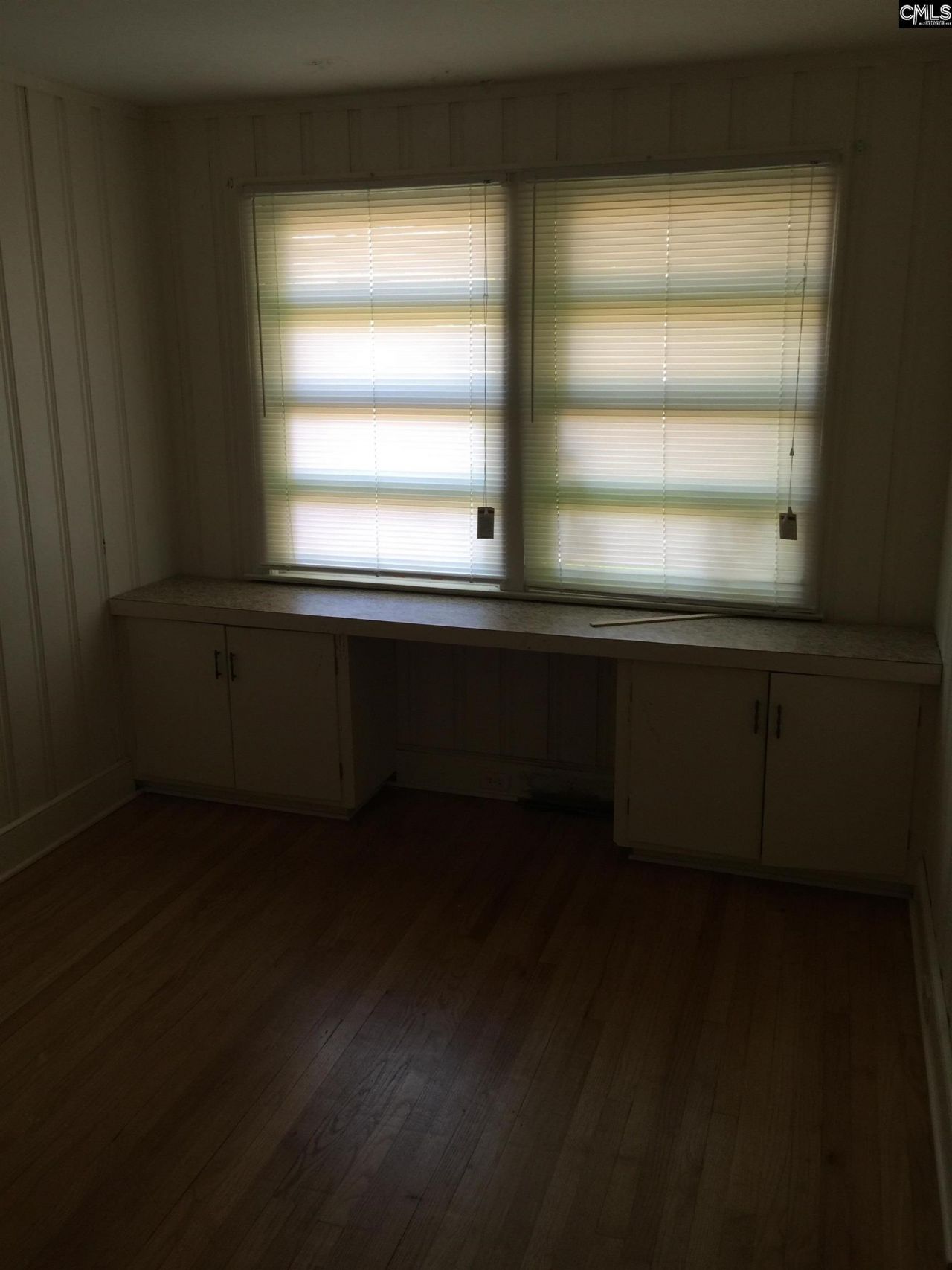 112 Normandy Road Photo 6