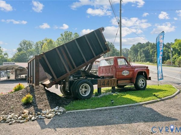 14417 Courthouse Road, Dinwiddie, VA 23841