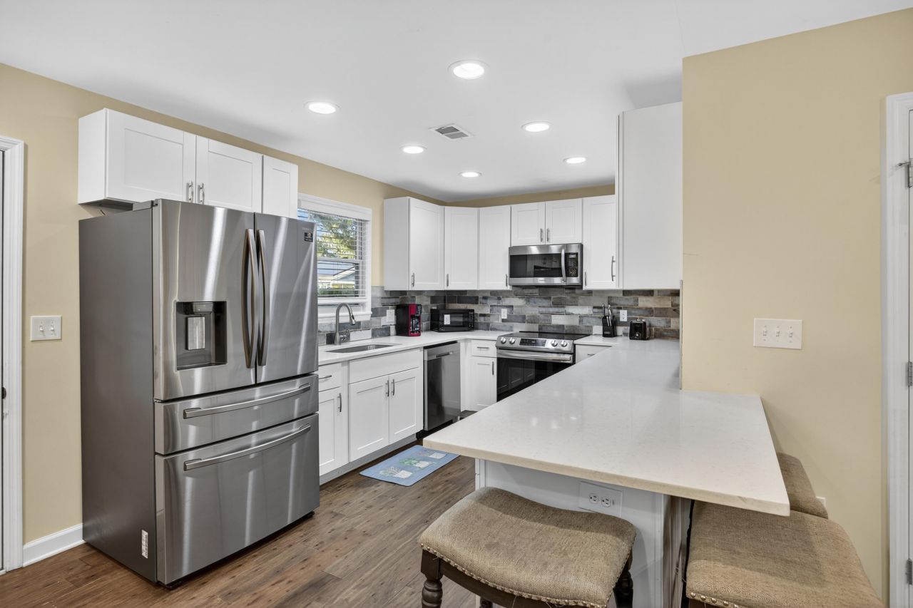 112 Pullman Avenue Photo 17