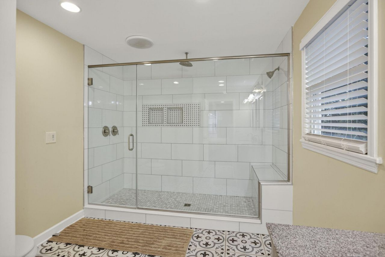 112 Pullman Avenue Photo 29