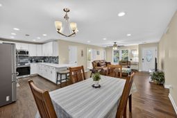 112 Pullman Avenue photo 4