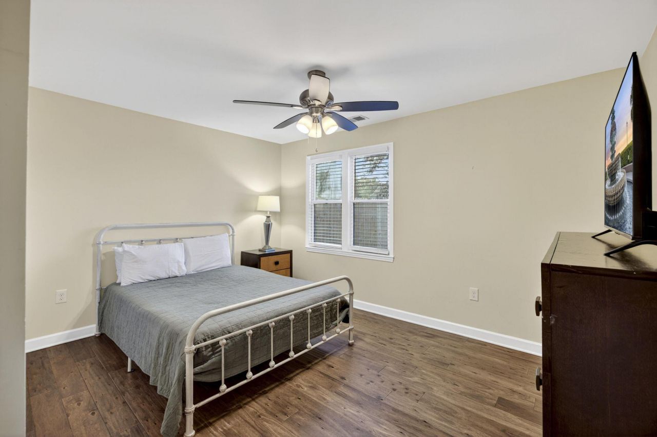 112 Pullman Avenue Photo 44