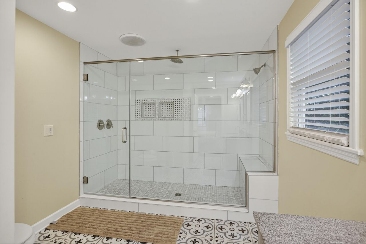 112 Pullman Avenue Photo 7