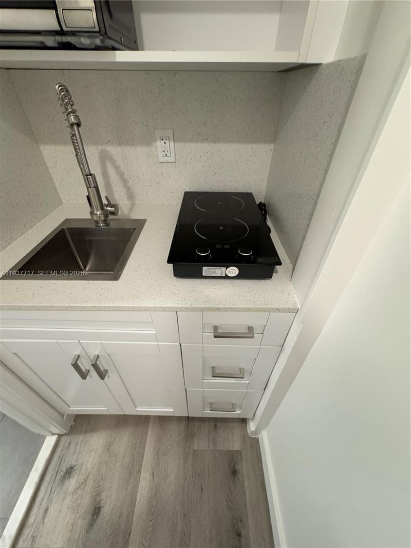 4171 SW 99th Ct, Unit SIDE, Miami, FL 33165 Photo