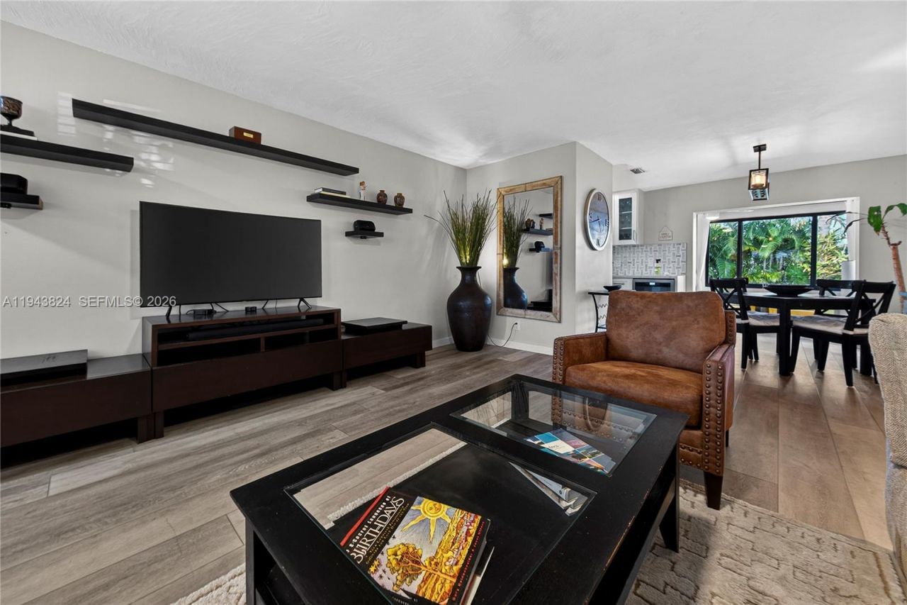 371 SE 3rd St, Pompano Beach, FL 33060 Photo