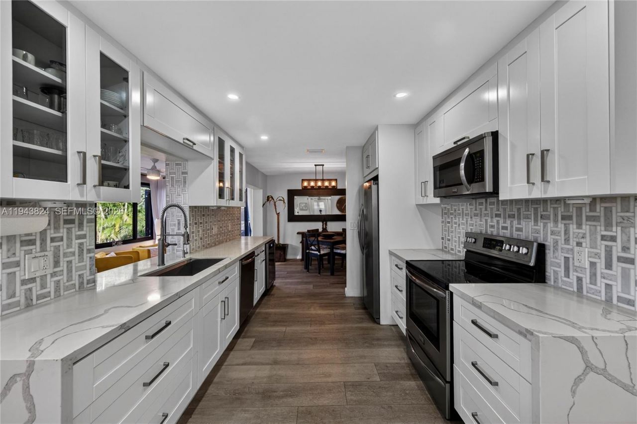 371 SE 3rd St, Pompano Beach, FL 33060 Photo