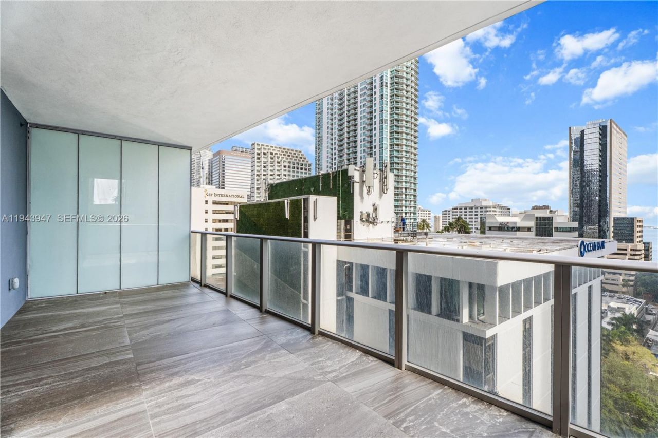 1010 Brickell Ave , Unit 1405, Miami, FL 33131 Photo