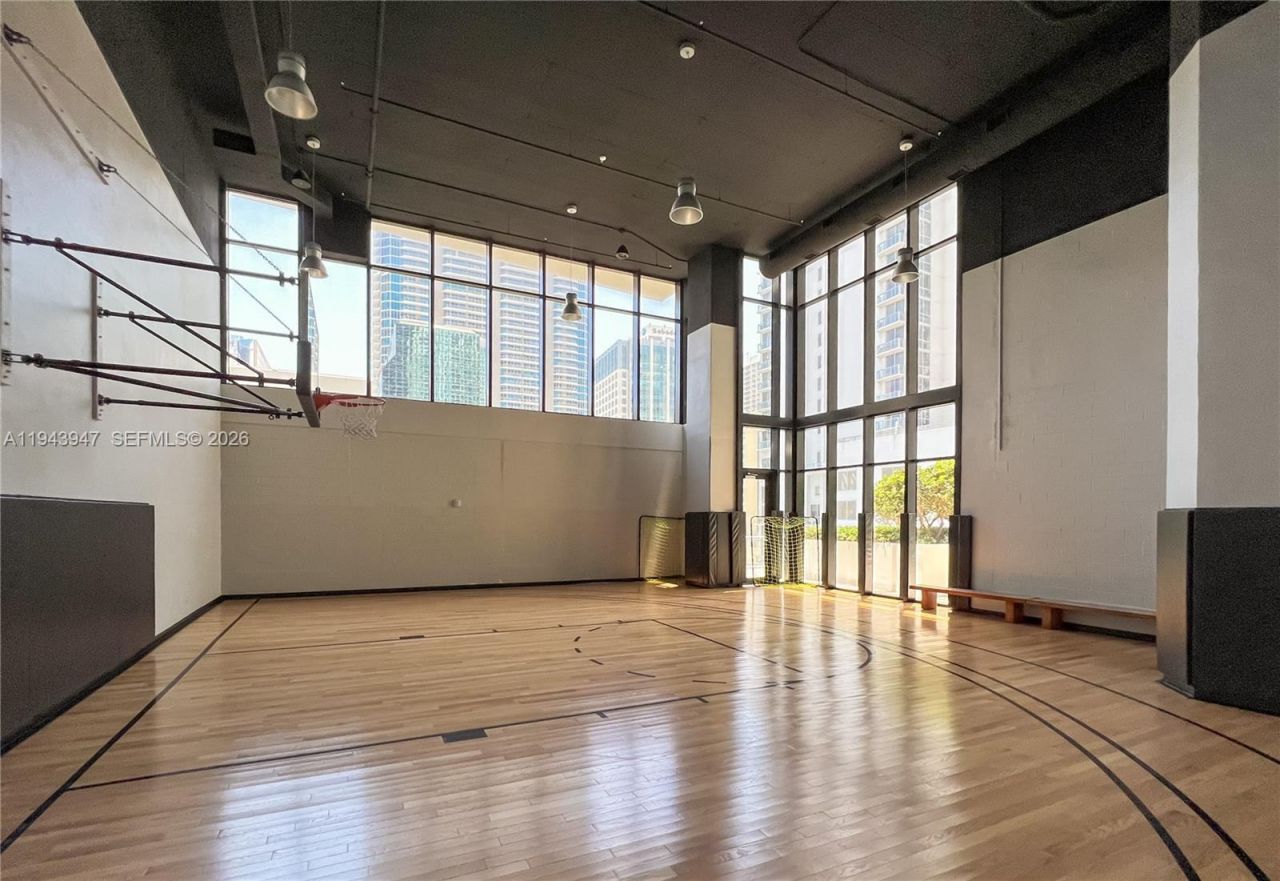 1010 Brickell Ave , Unit 1405, Miami, FL 33131 Photo