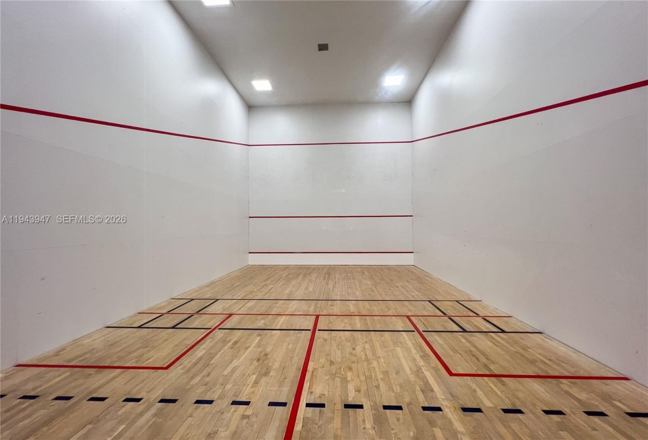 1010 Brickell Ave , Unit 1405, Miami, FL 33131 Photo