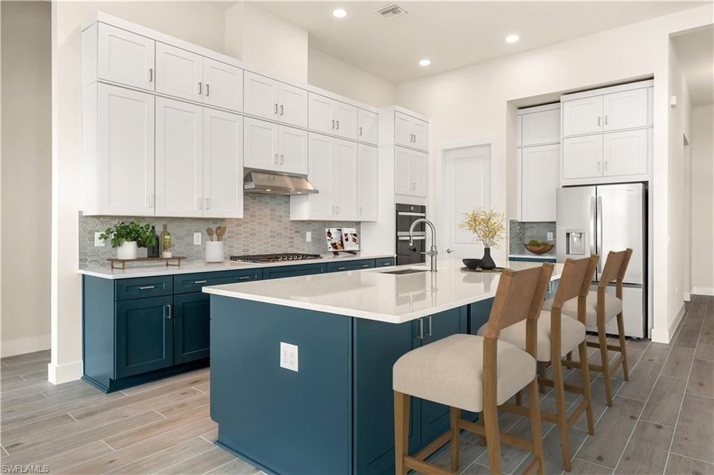 8717 Driftwood Dr, Naples, FL 34114 Main Photo