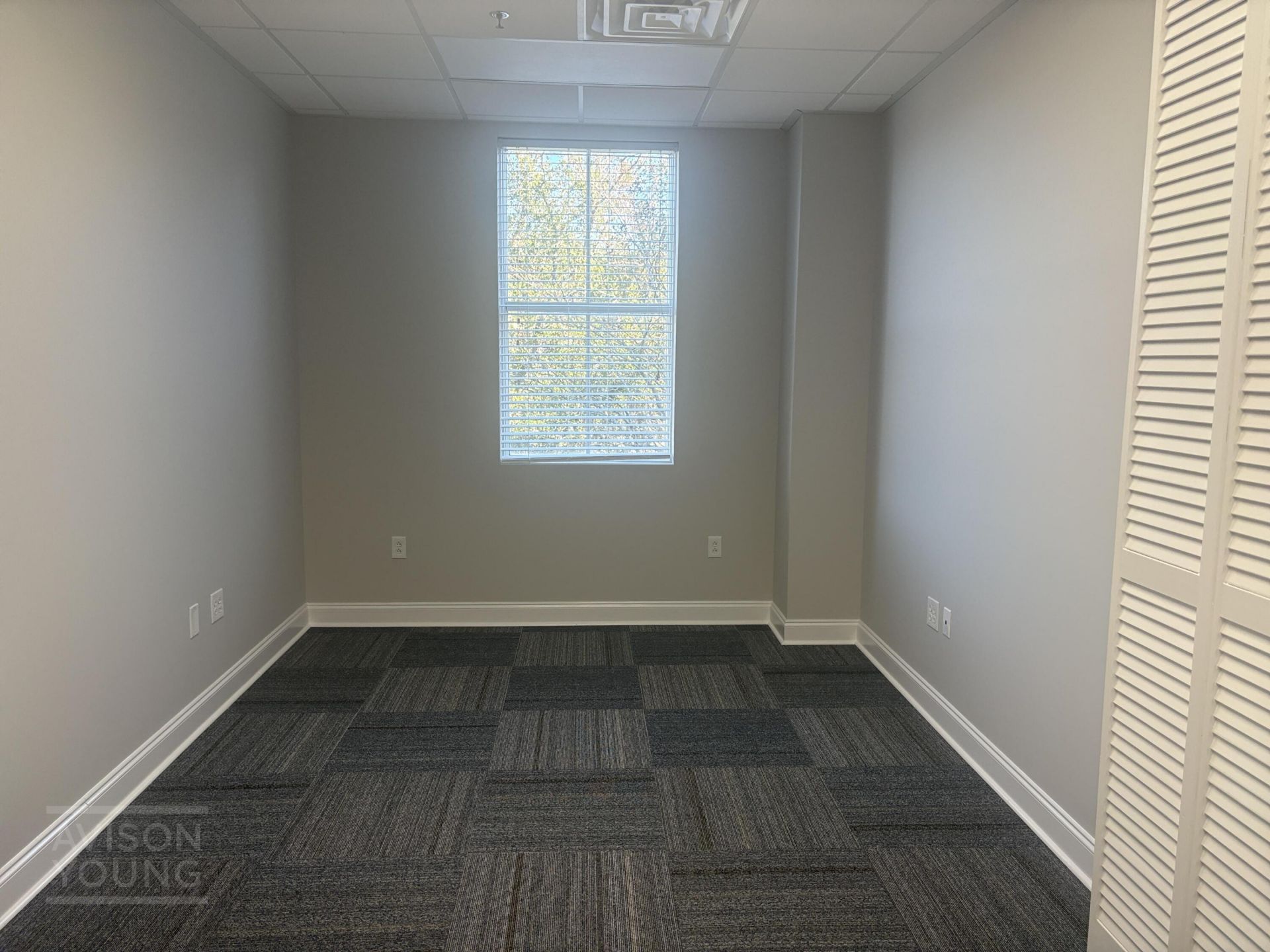 234 Seven Farms Drive Photo 7