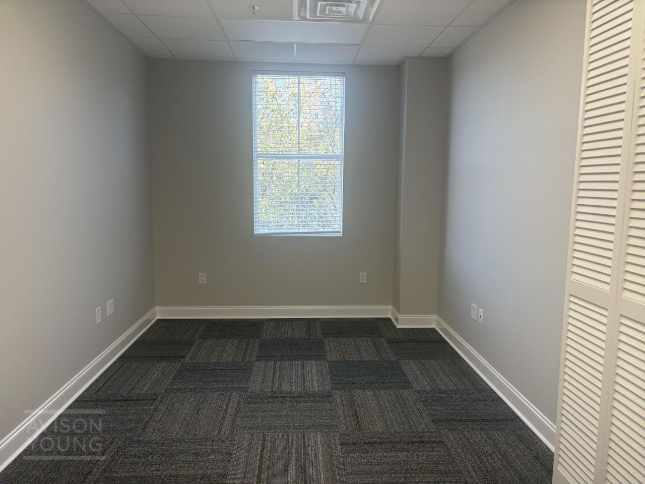 234 Seven Farms Drive Photo 7