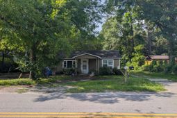 1629 Sumner Avenue photo 4