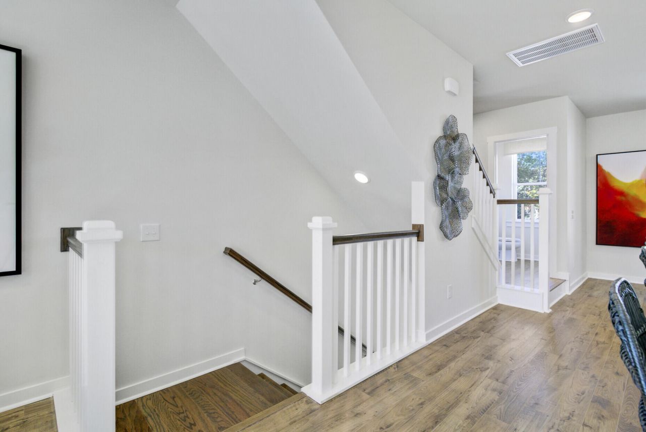 435 Caledon Court Photo 15